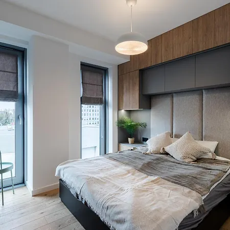 Otyńska Point Prestige