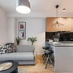 Otynska Point Prestige شقة فندقية فروتسواف